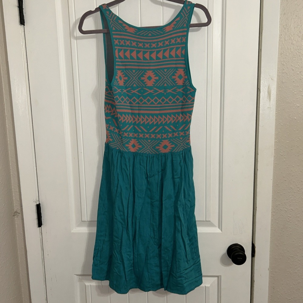 Stitch Fix Skies are Blue NWT Dakoda 2fer Dress, Teal‎ Pink Size L Aztec - Picture 6 of 6